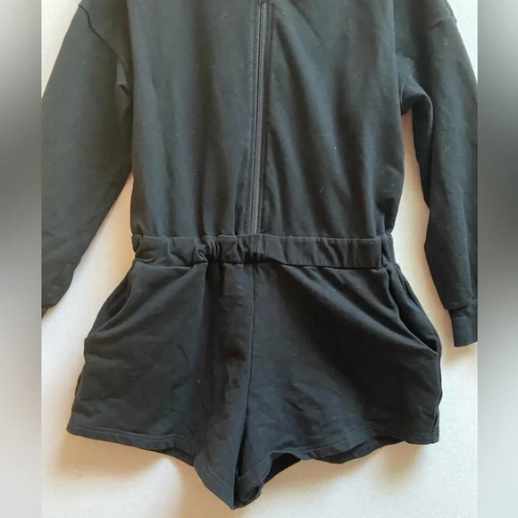 Smash & Tess Malibu hooded black zip up Romper Sz XS - Picture 5 of 11